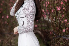 中国篮球周边产品热销文创经济潜力巨大，篮球市场