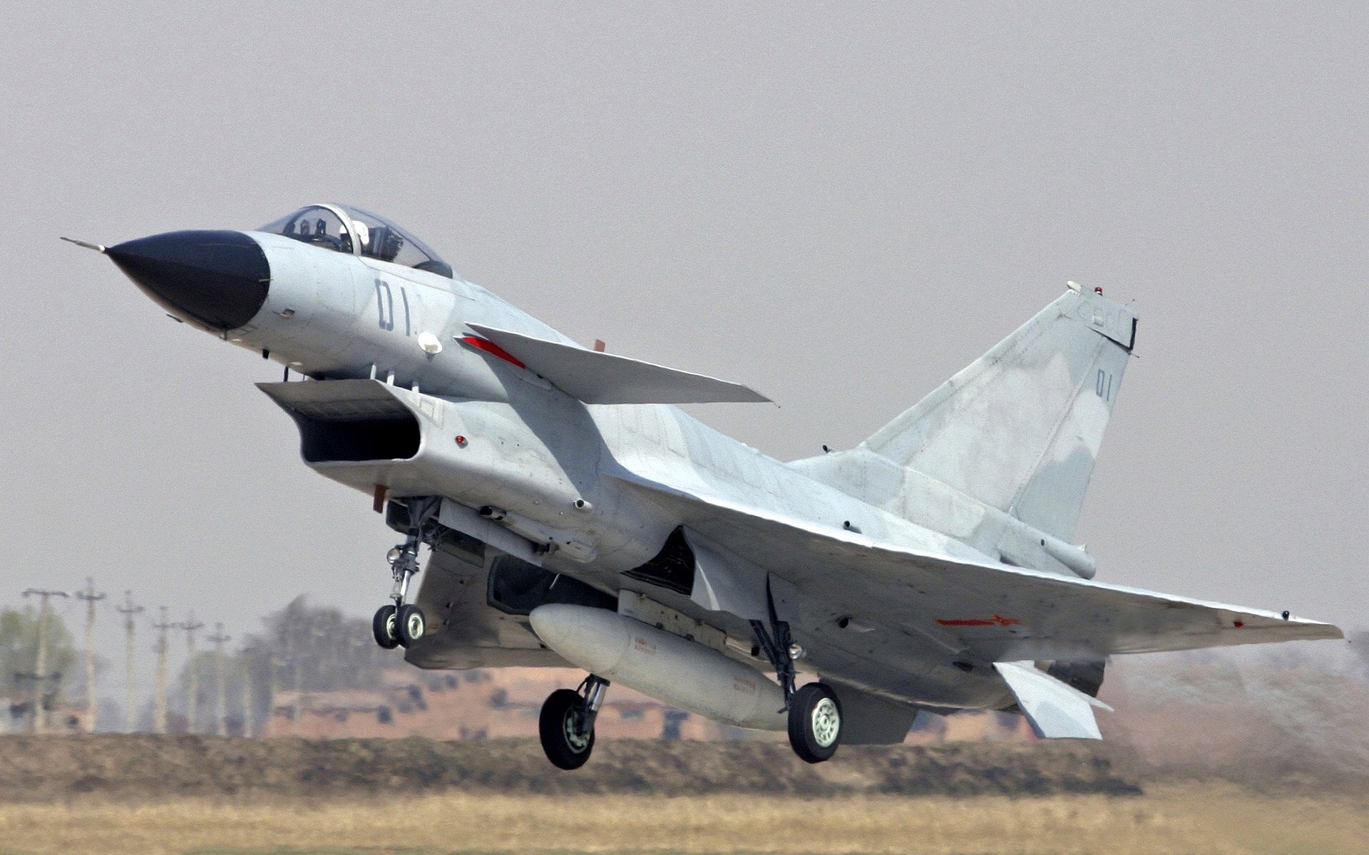 多特蒙德高位逼抢打出压制力,多特蒙德战术打法